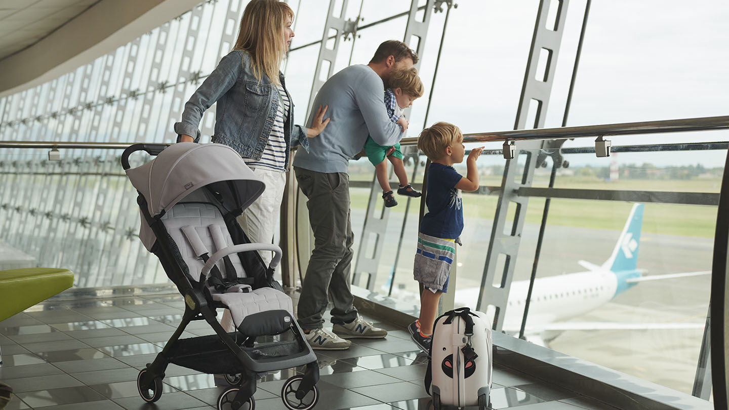 Viajar en avión con bebés